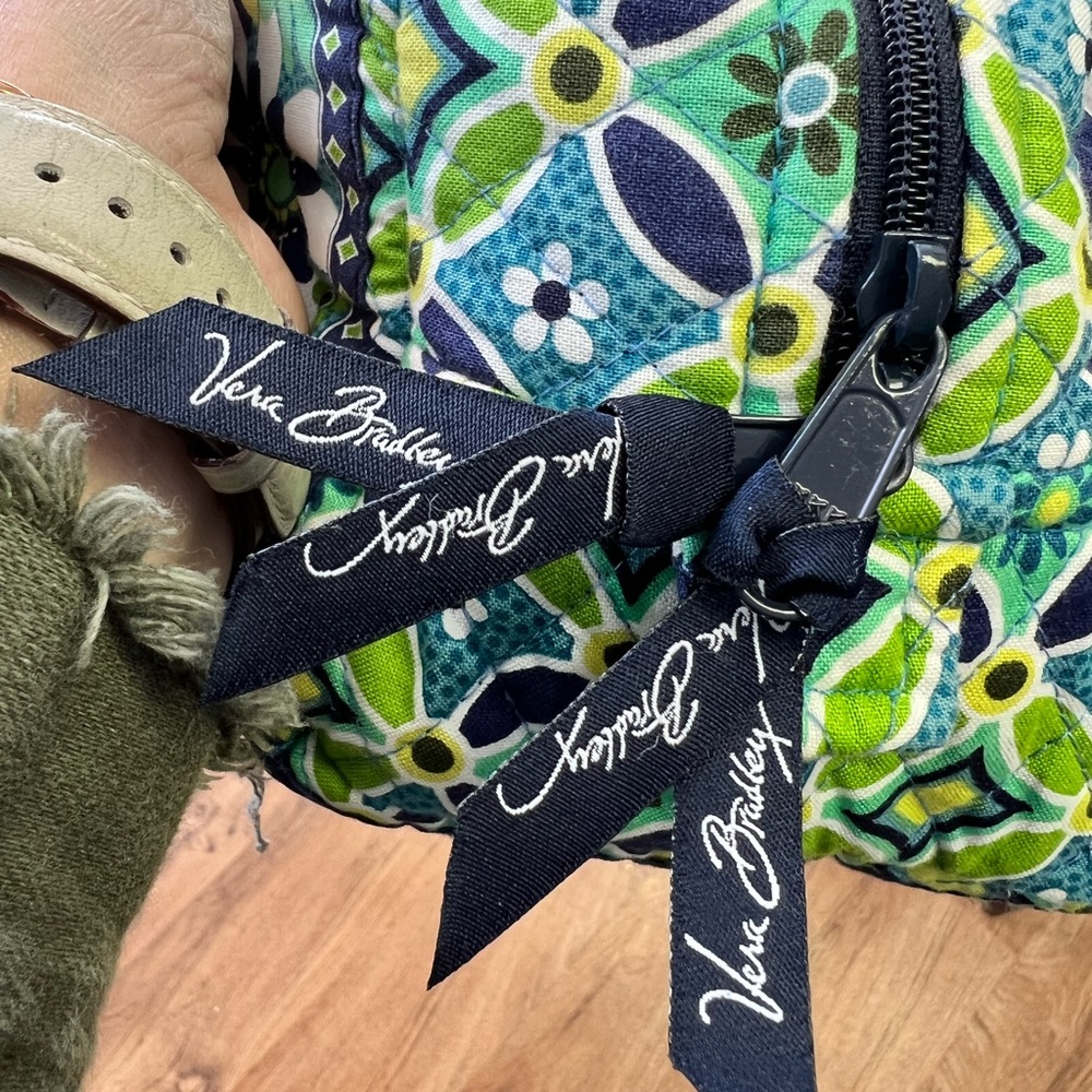 Vera Bradley Purse - Picture 6 of 6